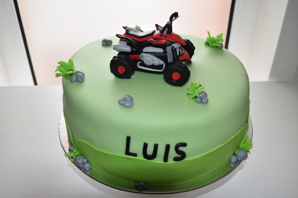 bolo de aniversário tema moto